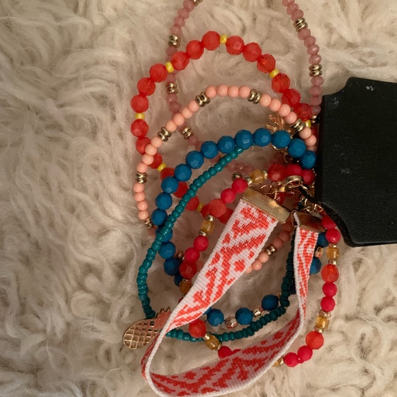 Express coral tank top with bracelets - Picture 5 of 5